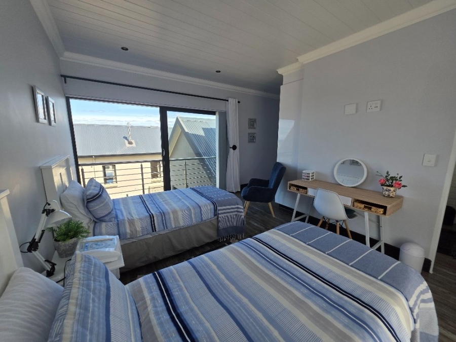 2 Bedroom Property for Sale in Outeniquasbosch Western Cape